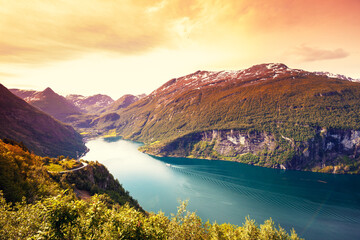 Fototapety na wymiar - Fototapeta24.pl