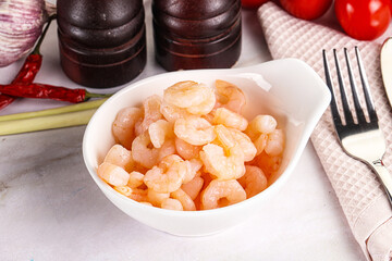 Cocktail prawns in the bowl