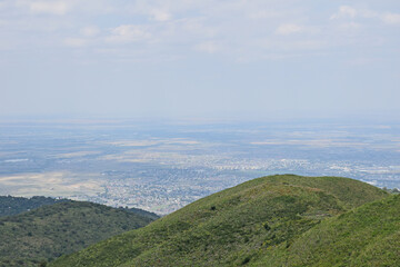 Naklejka premium view from the top of the mountain in the city