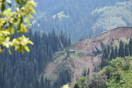 mountains collaps