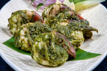 Green Coriander Chilli Prawns