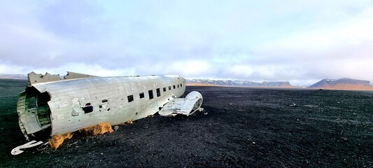 plane wreck 