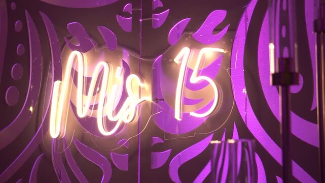 Ambiente decorativo para evento de 15 a&ntilde;os