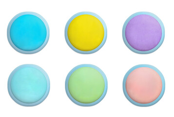 フレーム付きの丸く膨らんだカラフルなボタン