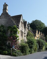 イギリスコツウォルズ美観地区と可愛い歴史建造物
