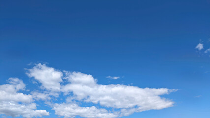 青空　空　雲　背景素材