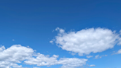 Fototapeta premium 青空 空 雲 背景素材