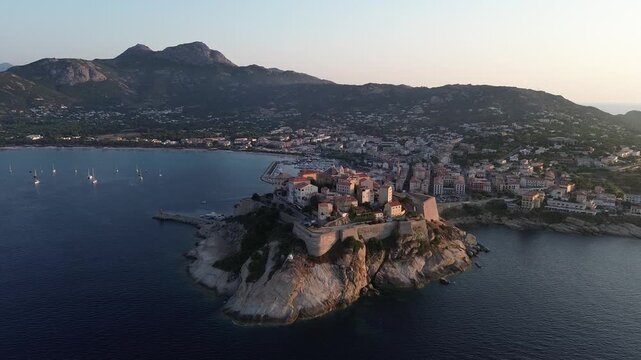 video col drone della cittadella di calvi in corsica