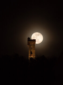 krnov cvilinska rozhledna in the full moon