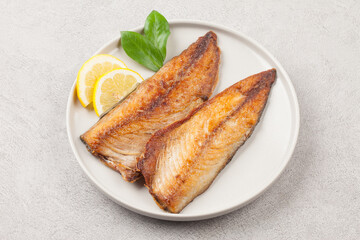 Mackerel is a saltwater fish of the mackerel family. The body is fat and plump, has greenish-black wave patterns on the back, and the belly is silver-white.