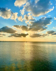 Obraz premium sunset over the sea