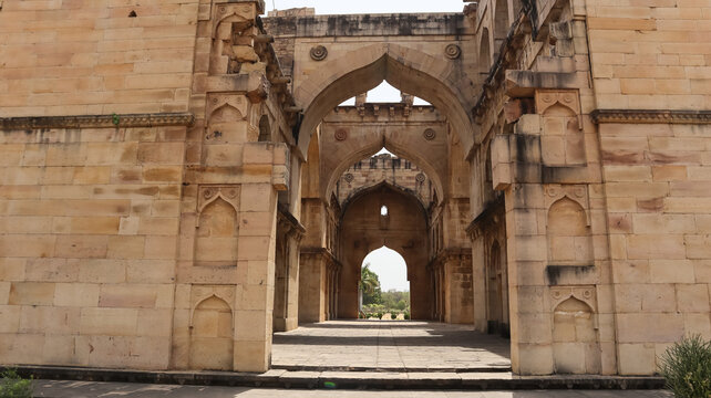 India, Madhya Pradesh, Chanderi, Ruin View of Koshak Mahal, it was Built by Sultan of Malwa Mehmood Shah Khilji in 1445.