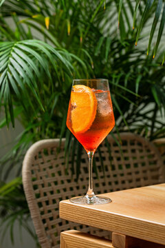 Aperol sprits refreshing cocktail