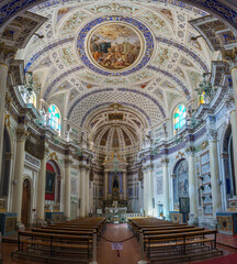 Obraz premium View of the interior of the beautiful baroque church of San Giovanni Evangelista, Scicli, Sicily, Italy