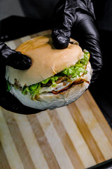 Lanche com as mãos
