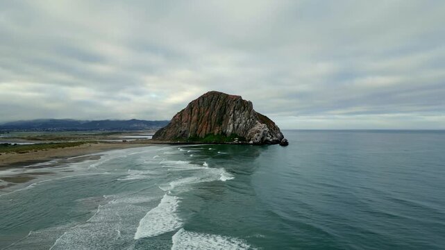 MORRO ROCK AT MORRO BAY