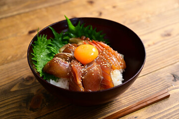 海鮮漬け丼