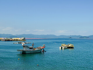 Fototapeta premium fishing boats in the sea