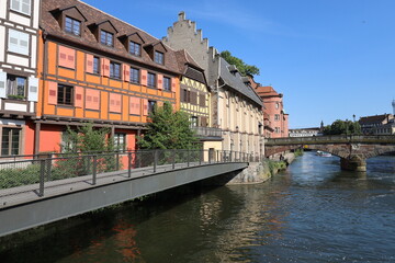 La rivière l'Ill dans le quartier touristique de la petite France, ville de Strasbourg, département du Bas Rhin, France