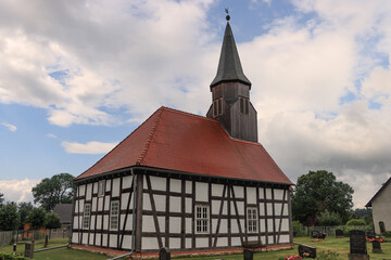Dorfkirche im brandenburgischen Chossewitz