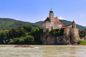 Schoenbuehel an der Donau