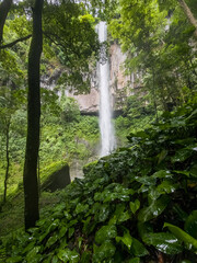 Cascada alta en Panamá 
