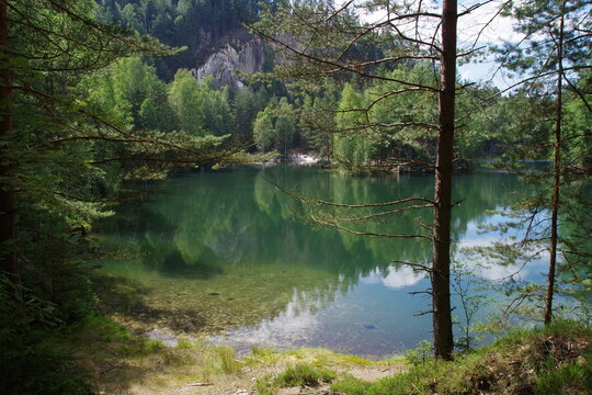 Landschaft und See im Park Felsenstadt Adr&scaron;pa&scaron;sko-Teplick&eacute; sk&aacute;ly