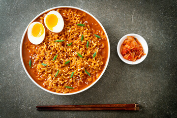 Korean instant noodles with egg