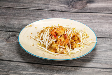 Pad thai - noodle with shrimps