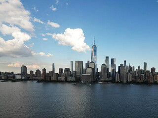 Fototapeta premium NYC. New York City skyline, cityscape of Manhattan in USA. New York City NYC Manhattan Downtown Skyline, viewed from Jersey City, New Jersey, USA.