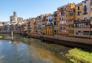 Naklejka premium Vues de la ville de Gérone en Catalogne - Espagne