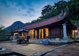 vietnam yen tu quang ninh pagoda 