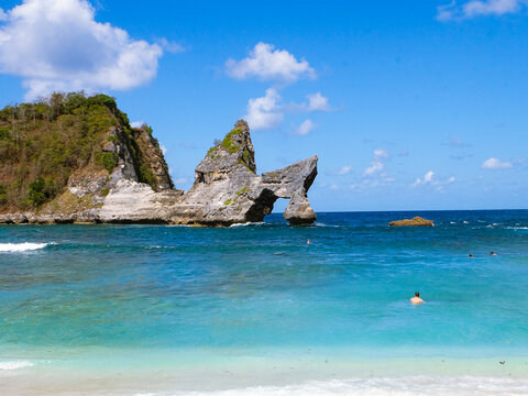 Nusa Penida island, Bali, Indonesia: Kelingking cliff, Broken beach, Atuh beach, Diamond beach, Banah cliff, Crystal Bay beach and Angel's Billabong, the devil pool