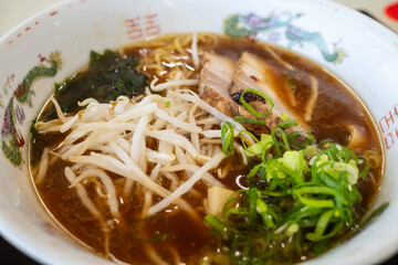 日本の鳥取県倉吉市のとても美味しい牛骨ラーメン