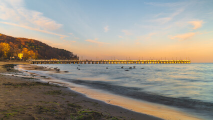 Obraz premium Sopot, Poland - the Sopot molo panorama. Sunset on the beach