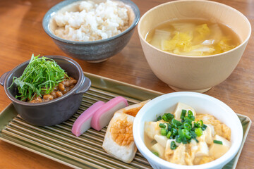 美味しそうな和風朝食