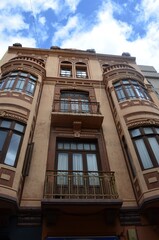 Obraz premium Facade of colonial building in the city of Santa Cruz de Tenerife
