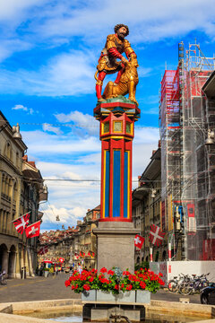 Samson fountain (Simsonbrunnen) on the Kramgasse in the Old City of Bern, Switzerland