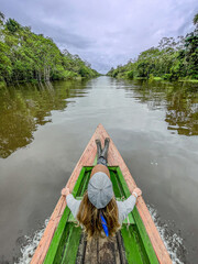 Sola en el Amazonas