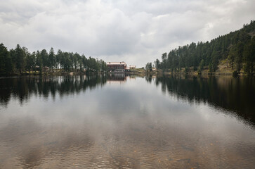 Fototapeta premium Lake Mummelsee at the Nationalpark Schwarzwald, Black Forest National Park in Baden-Württemberg