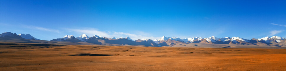 the Himalaya mountain in Tibet 