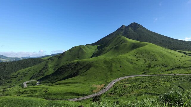 夏の由布岳