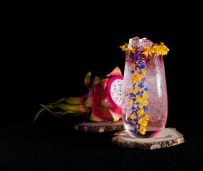Cotails, drink , flower