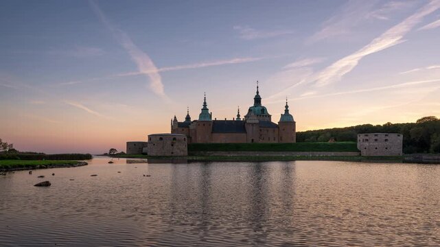 Day to night timelapse from the beautiful Castle in Kalmar in Sweden