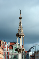 Obraz premium Wroclaw cityscape with the finial of the column in Poland 