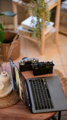 Mirrorlens digital camera, hand, gimbal, old camera, crop camera