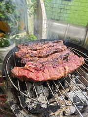 Carne a la parrilla.
