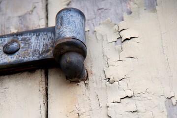Dam House Hinge