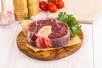 Raw beef ossobuco for roast