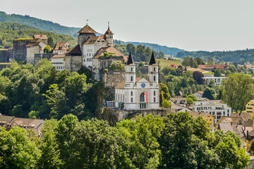 Aarburg, Kirche, Festung, Aare, Fluss, Altstadt, Altstadthäuser, Aargau, Zofingen, Aussichtspunkt, Sommer, Sommertag, Sommerwanderung, Schweiz